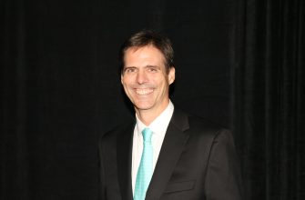 Dr-Daniel-Badoza Dr-Daniel-Badoza